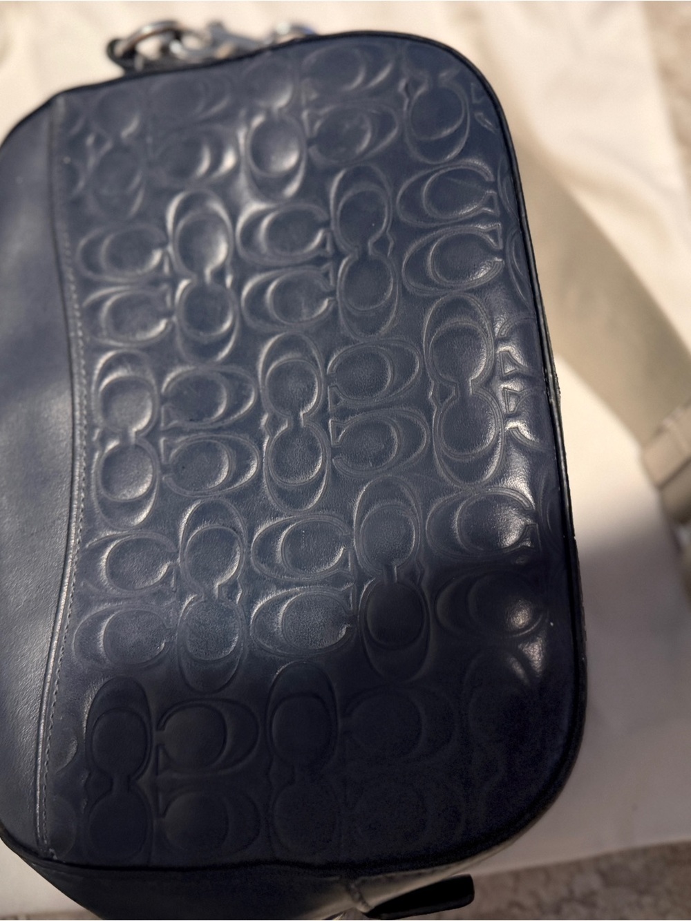 Coach Navy Embossed Leather Camera Bag with Ivory Strap - Picture 4 of 5